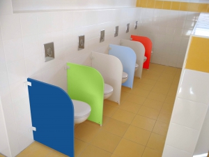 WC přepážka - deska barevná